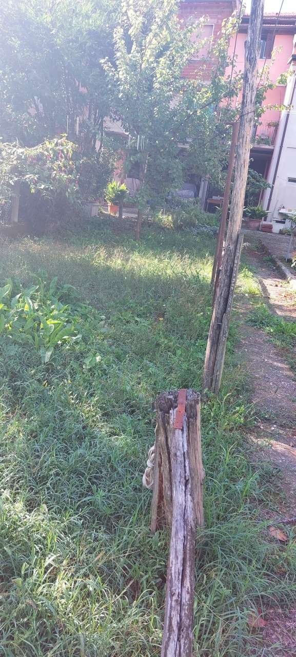 intera palazzina in vendita ad Ameglia