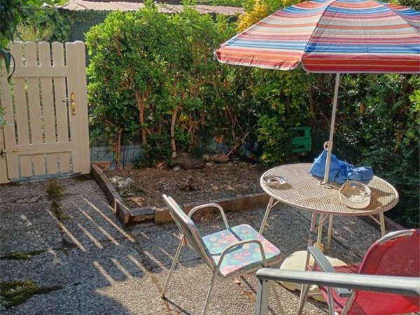 appartamento in vendita ad Ameglia in zona Fiumaretta