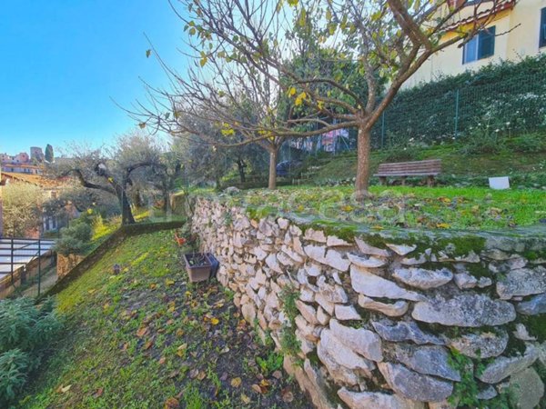 casa indipendente in vendita ad Ameglia