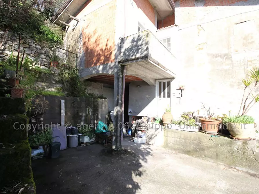 casa indipendente in vendita ad Ameglia