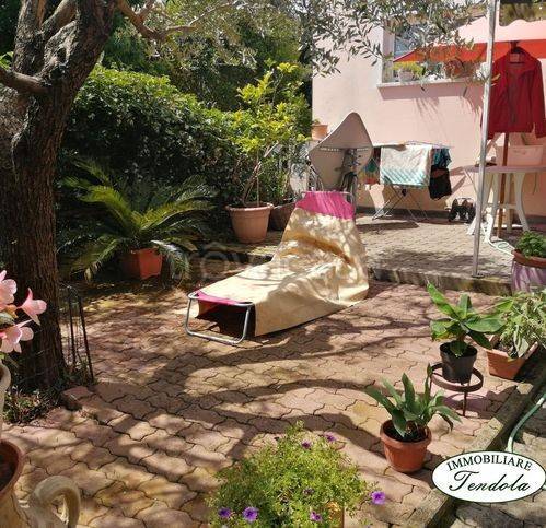 casa indipendente in vendita ad Ameglia