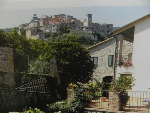 casa indipendente in vendita ad Ameglia in zona Cafaggio