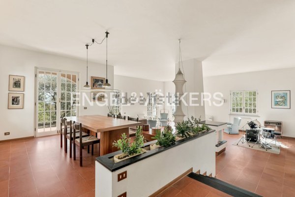 casa indipendente in vendita ad Ameglia in zona Montemarcello