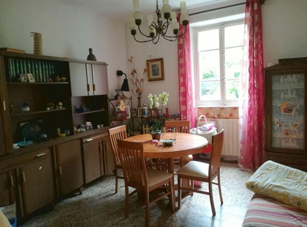 casa indipendente in vendita ad Ameglia in zona Bocca di Magra