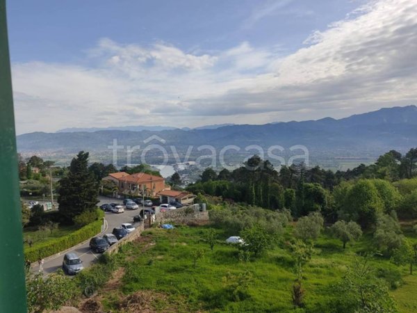 casa indipendente in vendita ad Ameglia in zona Montemarcello
