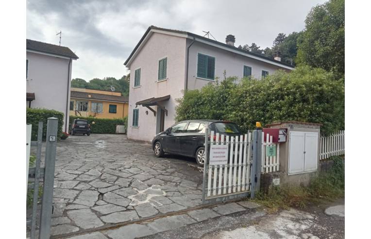 casa indipendente in vendita ad Ameglia