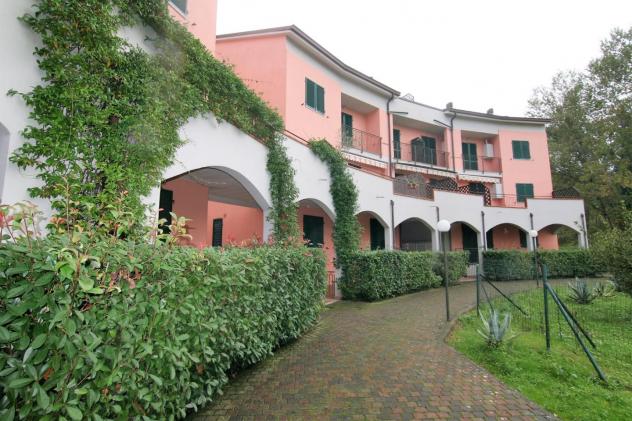 appartamento in vendita ad Ameglia in zona Bocca di Magra