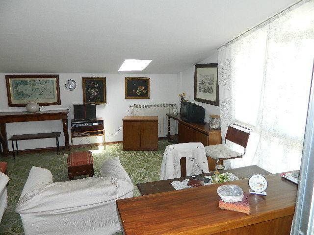 appartamento in vendita ad Ameglia in zona Fiumaretta