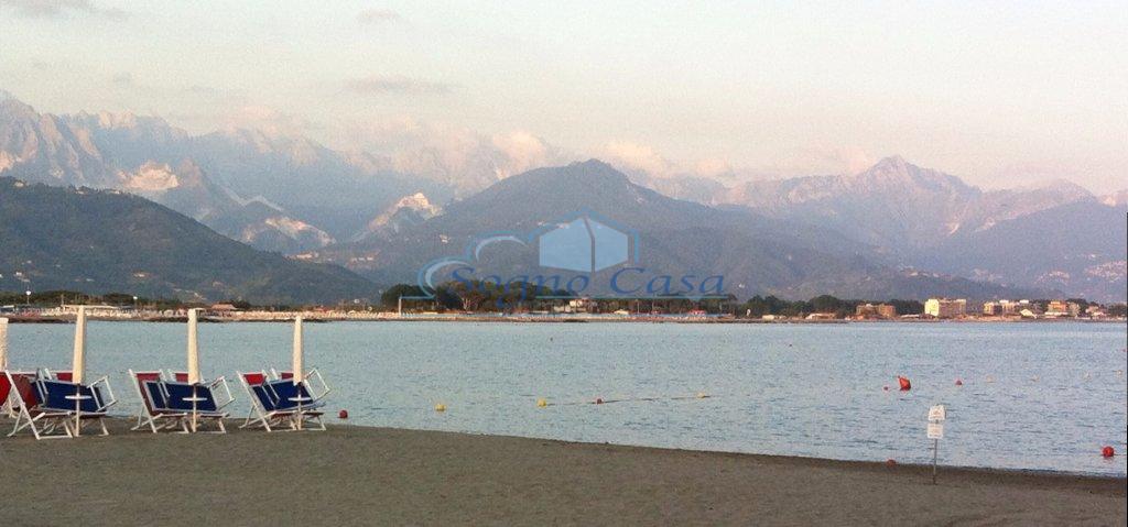 appartamento in vendita ad Ameglia in zona Fiumaretta