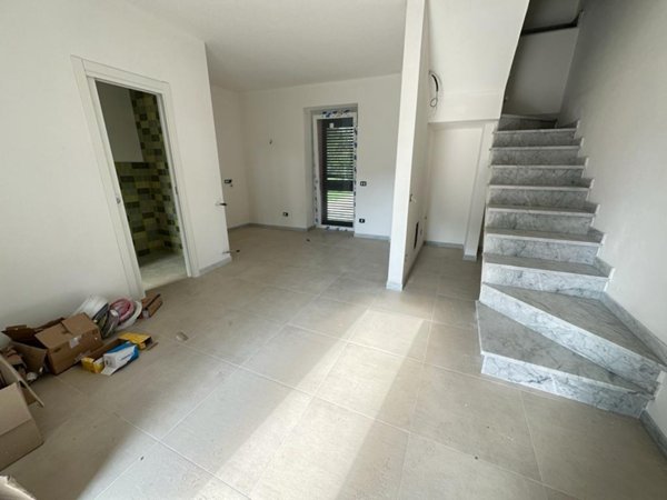 loft in vendita ad Ameglia in zona Fiumaretta