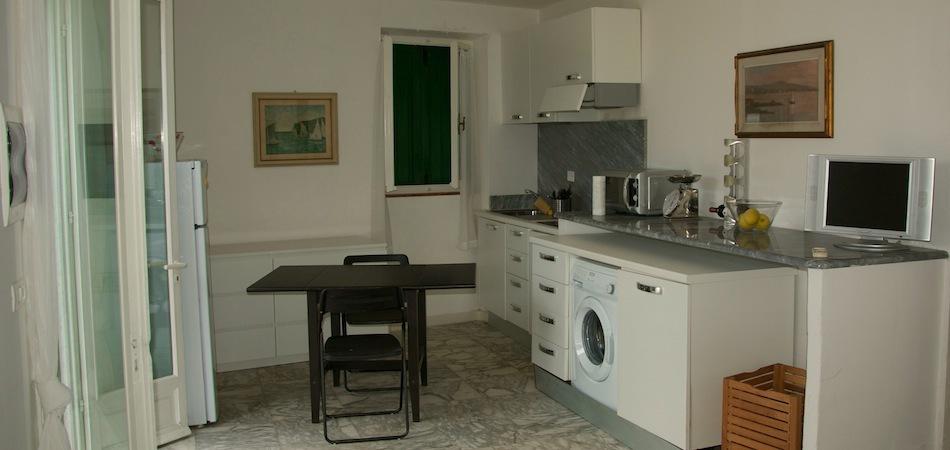 appartamento in vendita ad Ameglia in zona Bocca di Magra