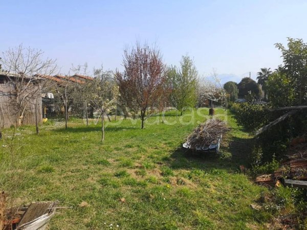 casa indipendente in vendita ad Ameglia in zona Fiumaretta