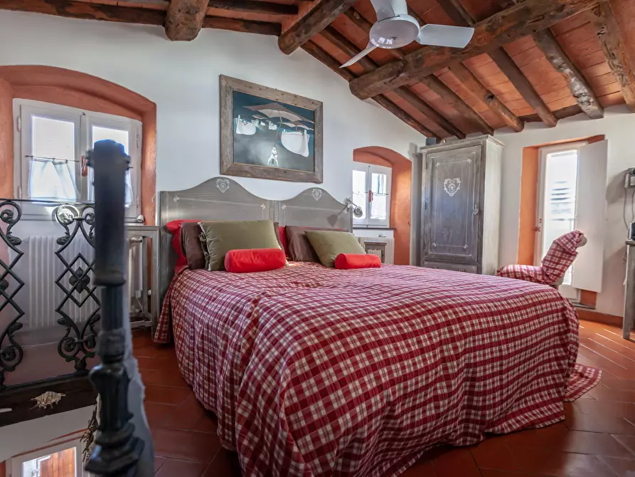 casa indipendente in vendita ad Ameglia in zona Montemarcello
