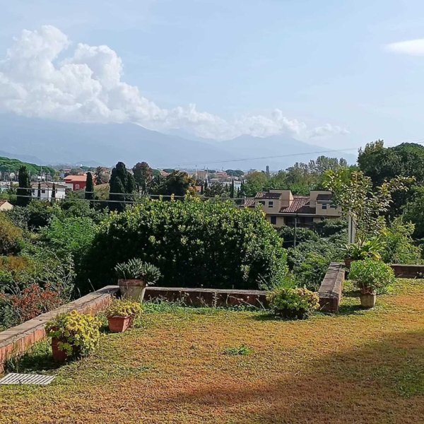 appartamento in vendita ad Ameglia in zona Bocca di Magra