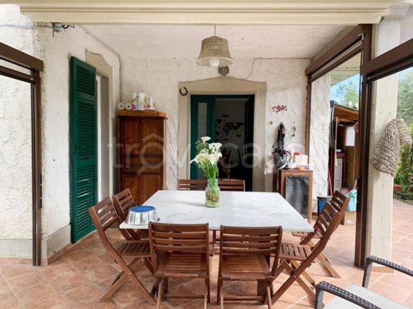 appartamento in vendita ad Ameglia