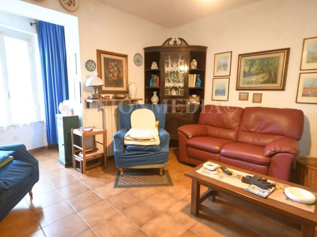 casa semindipendente in vendita ad Ameglia in zona Bocca di Magra