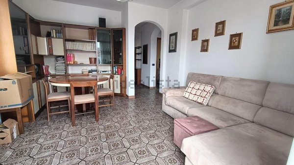 appartamento in vendita ad Ameglia in zona Fiumaretta