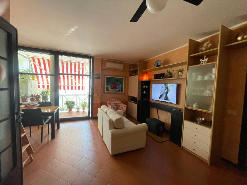 appartamento in vendita ad Ameglia in zona Fiumaretta