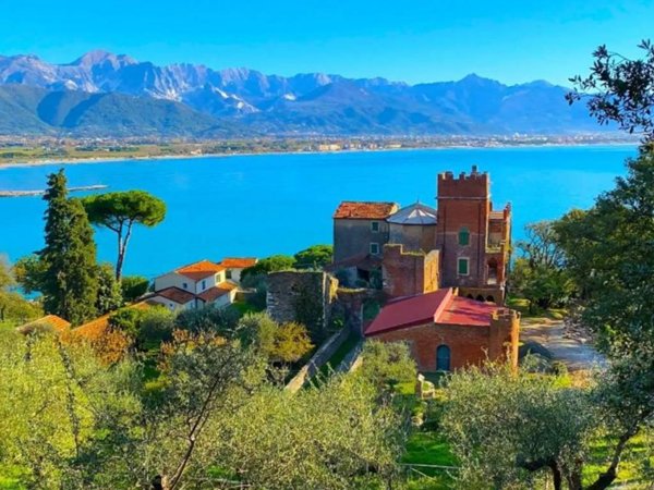 casa indipendente in vendita ad Ameglia