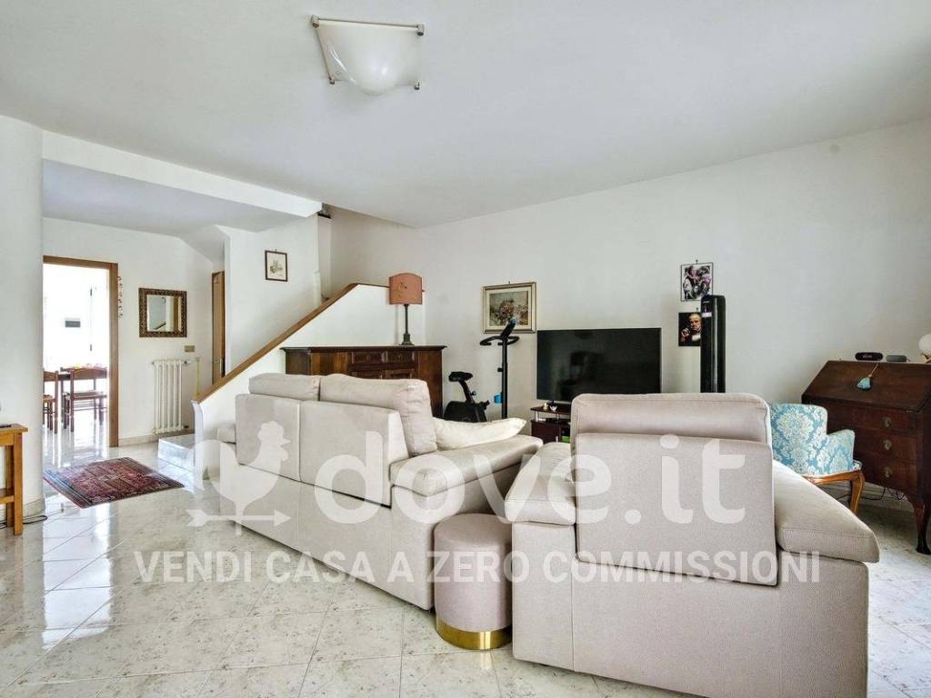 casa indipendente in vendita ad Ameglia
