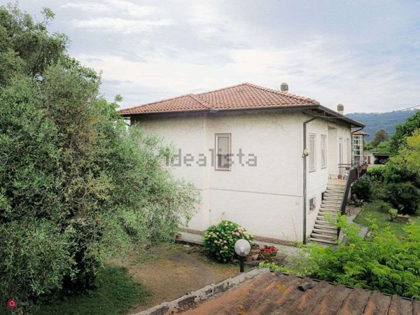 casa indipendente in vendita ad Ameglia