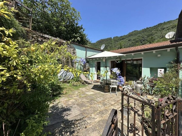 quadrivano in vendita ad Ameglia in zona Fiumaretta