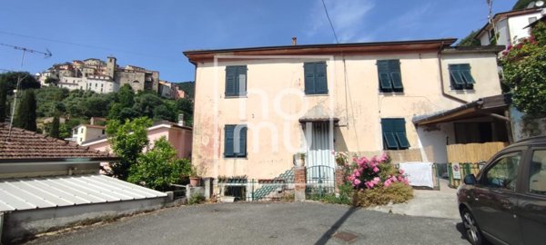 casa indipendente in vendita ad Ameglia in zona Bocca di Magra