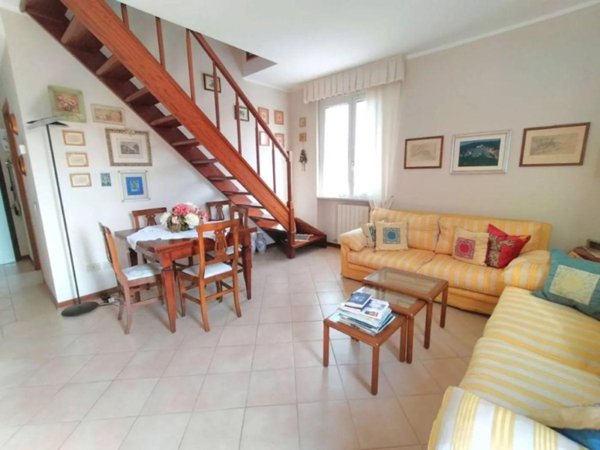 appartamento in vendita ad Ameglia