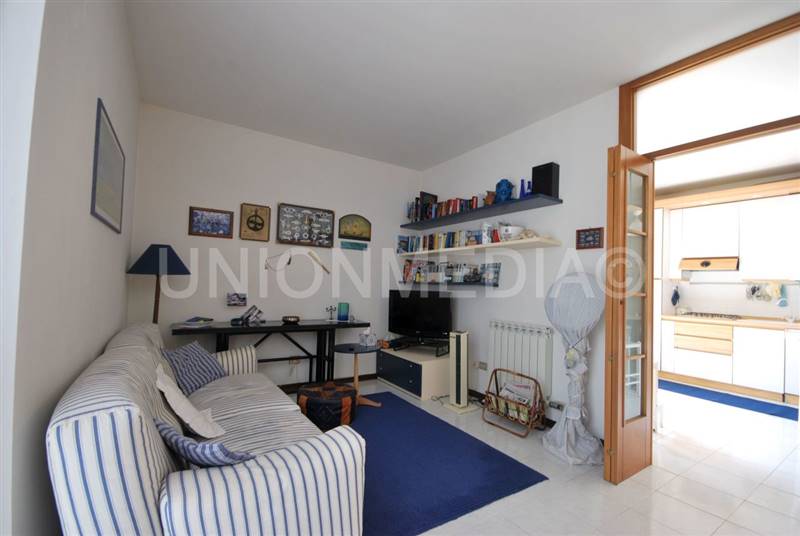 appartamento in vendita ad Ameglia in zona Bocca di Magra