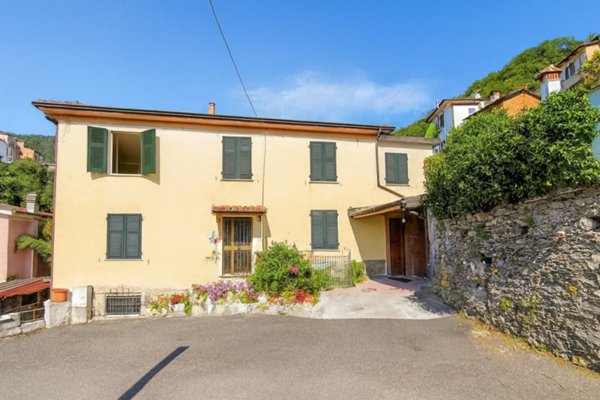 casa indipendente in vendita ad Ameglia