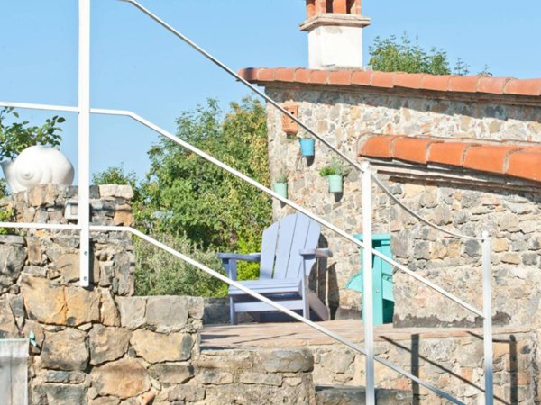 casa indipendente in vendita ad Ameglia in zona Montemarcello