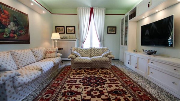 appartamento in vendita ad Ameglia in zona Bocca di Magra