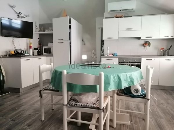 appartamento in vendita ad Ameglia in zona Fiumaretta