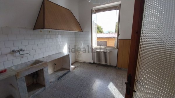 appartamento in vendita ad Ameglia in zona Fiumaretta