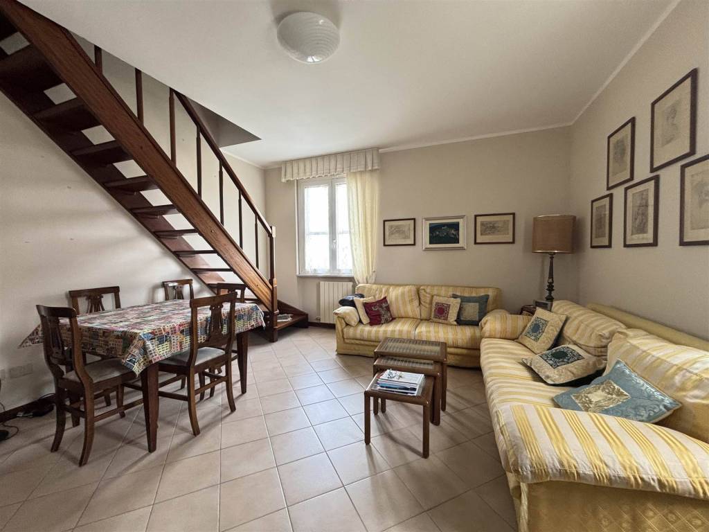 appartamento in vendita ad Ameglia