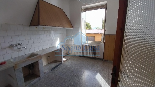 appartamento in vendita ad Ameglia in zona Fiumaretta
