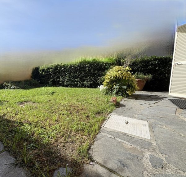 casa indipendente in vendita ad Ameglia in zona Bocca di Magra