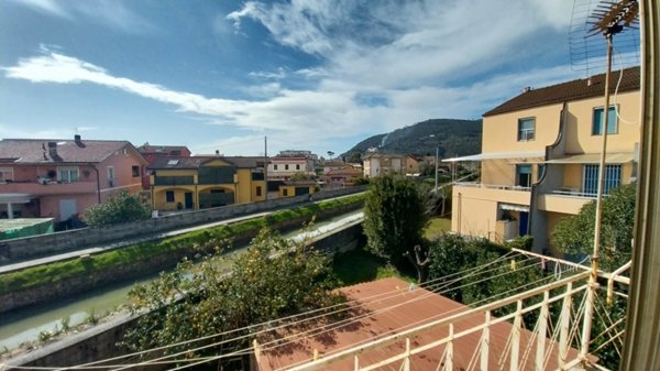 appartamento in vendita ad Ameglia in zona Fiumaretta