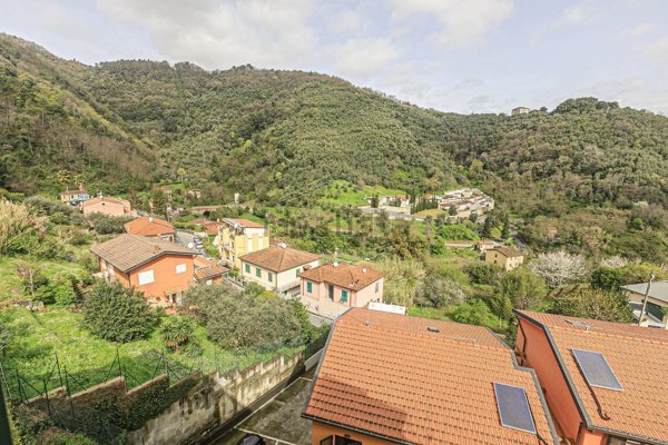 casa indipendente in vendita ad Ameglia