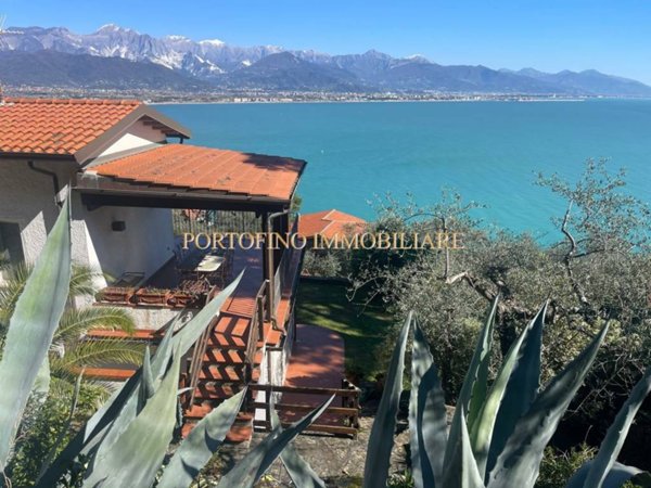 casa indipendente in vendita ad Ameglia