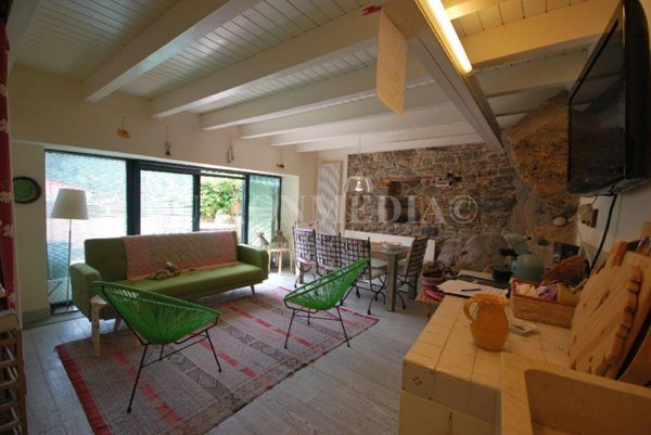 appartamento in vendita ad Ameglia in zona Montemarcello