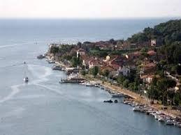 appartamento in vendita ad Ameglia in zona Bocca di Magra