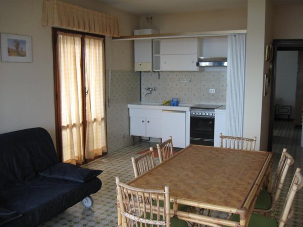 appartamento in vendita ad Ameglia in zona Fiumaretta