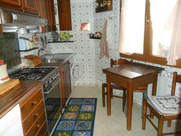 appartamento in vendita ad Ameglia in zona Fiumaretta