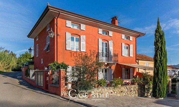 appartamento in vendita ad Ameglia in zona Bocca di Magra