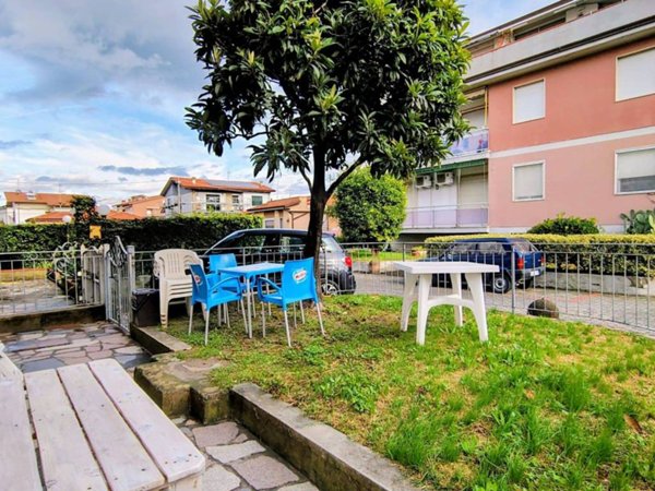 appartamento in vendita ad Ameglia in zona Fiumaretta
