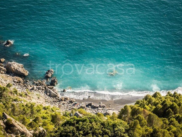 casa indipendente in vendita ad Ameglia in zona Montemarcello