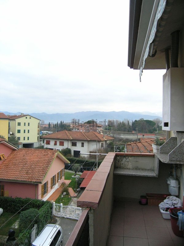 appartamento in vendita ad Ameglia in zona Bocca di Magra