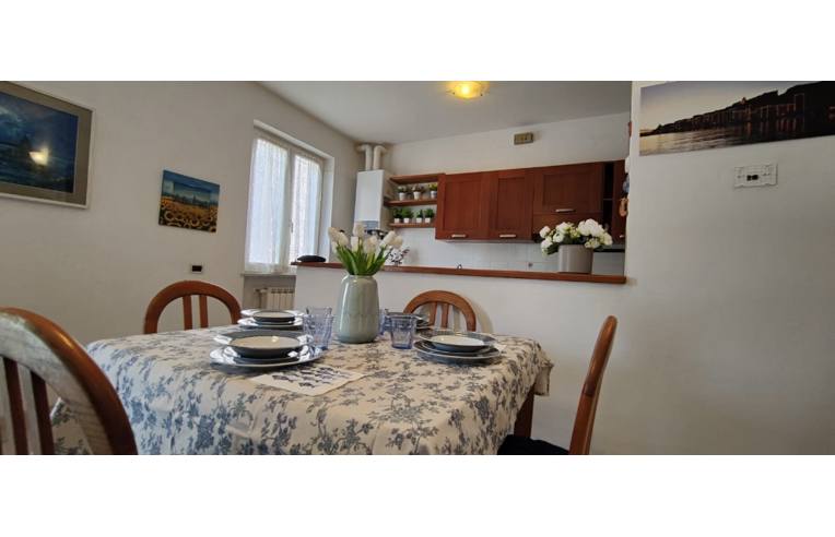 casa indipendente in vendita ad Ameglia