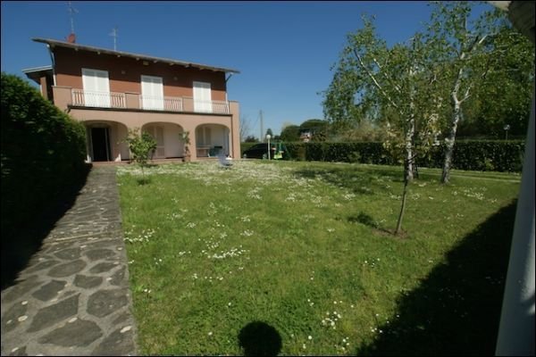 appartamento in vendita ad Ameglia in zona Cafaggio